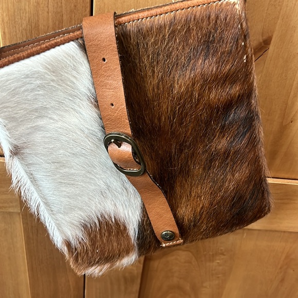 Perfect condition fur Patricia Nash crossbody purse - Picture 2 of 4